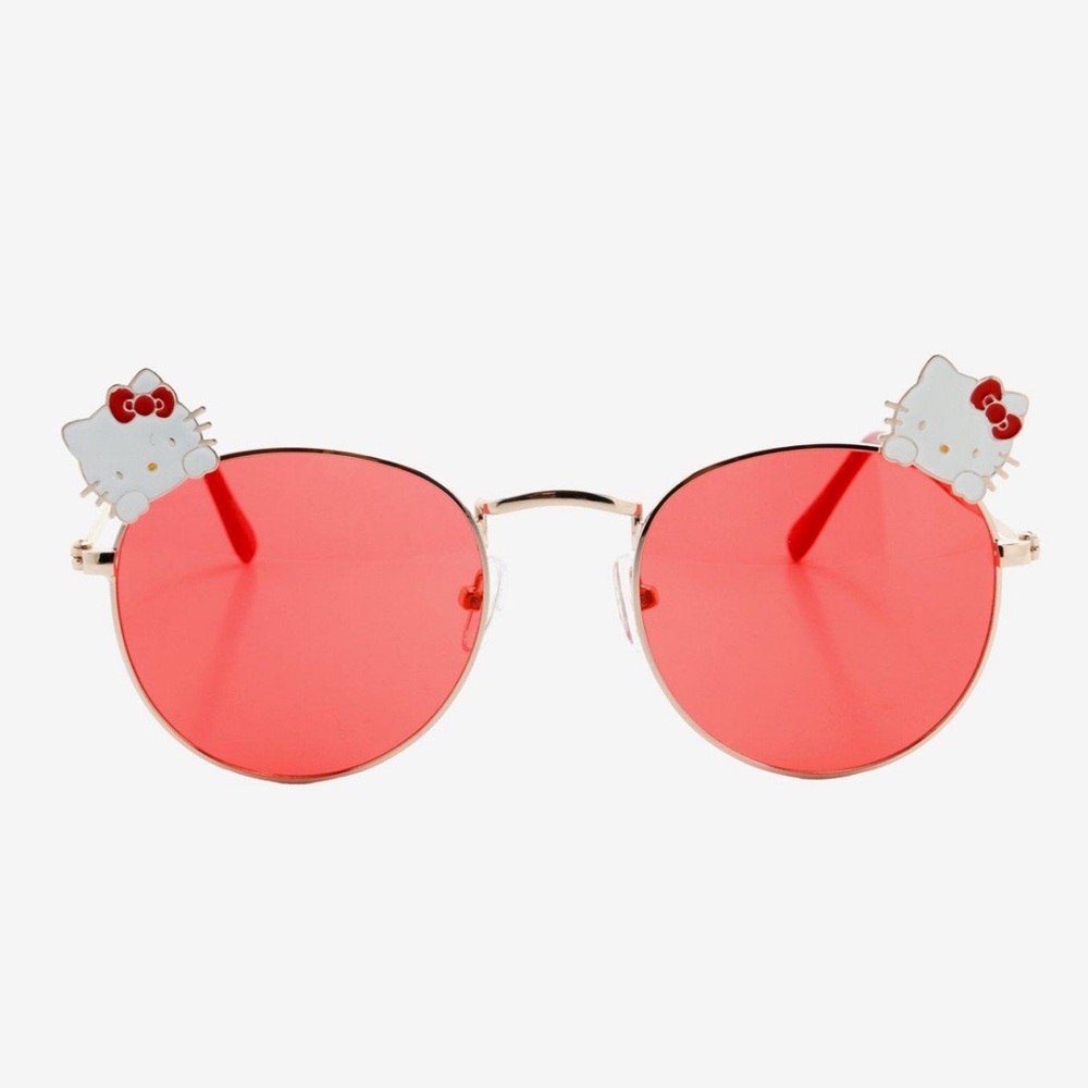 Hello Kitty peeking sunglasses 😎🎀❤️
